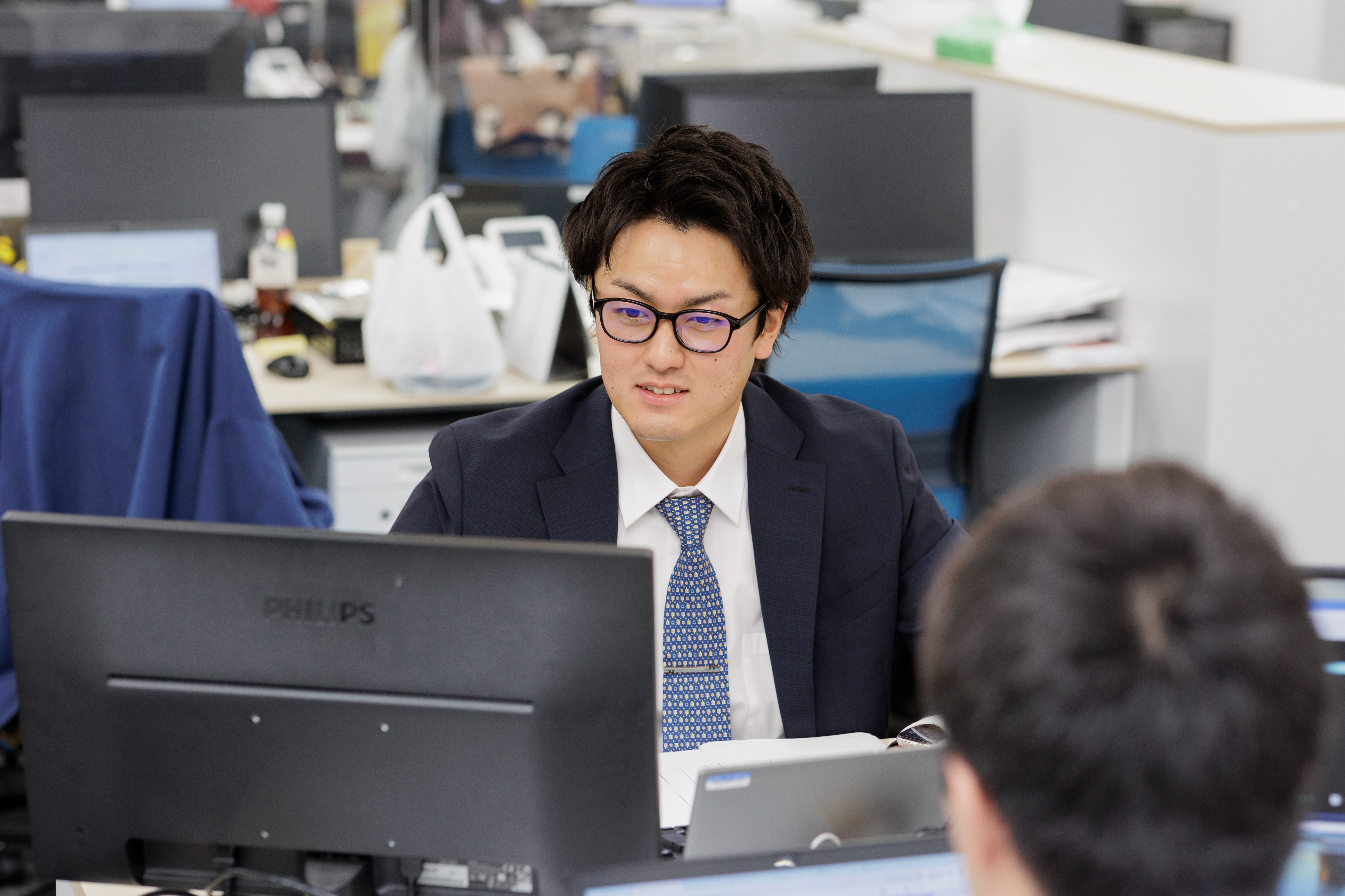 撮影協力者のリラックスした写真