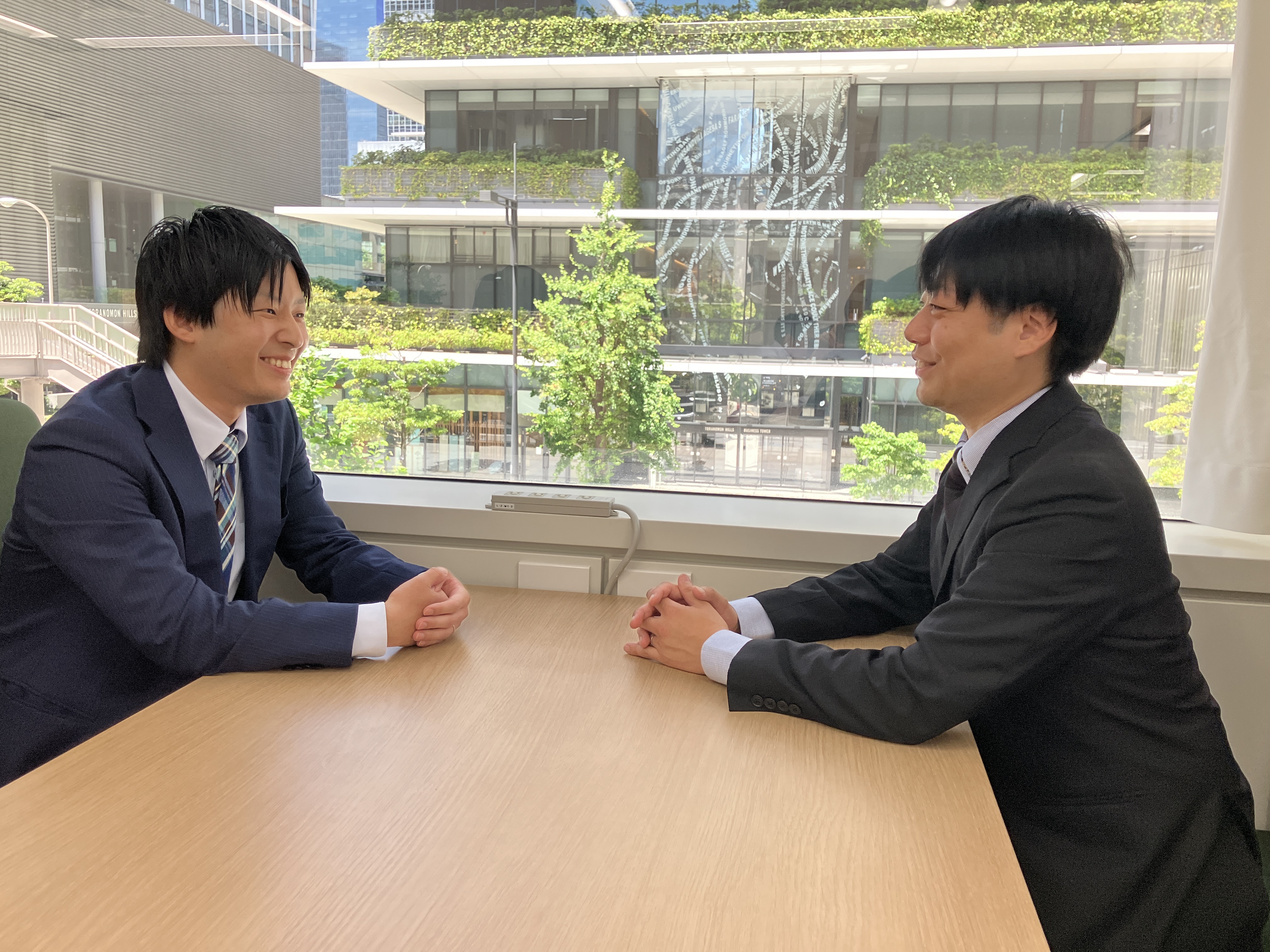 どのような雰囲気でお仕事されていますか？
