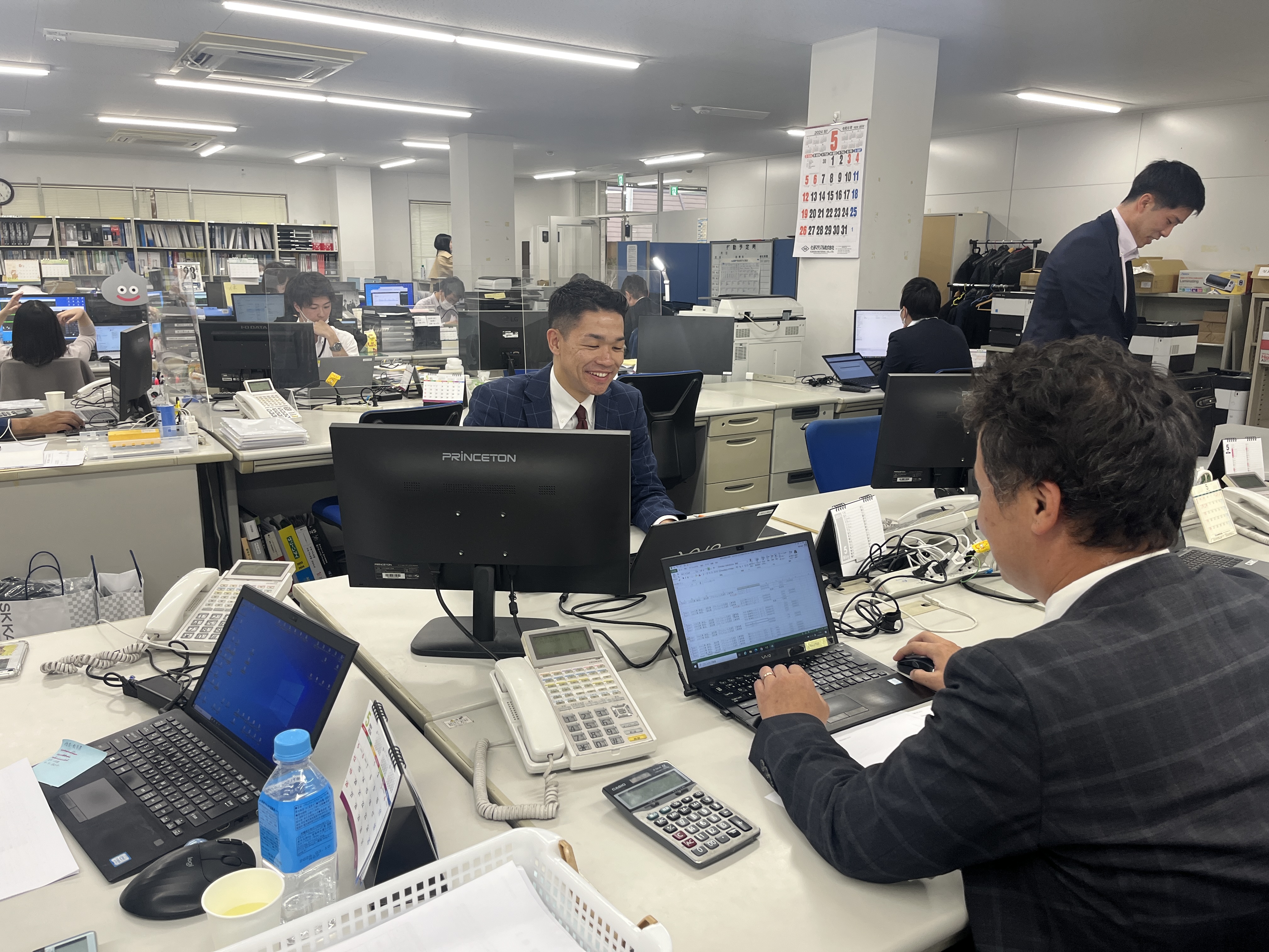 どのような雰囲気でお仕事されていますか？