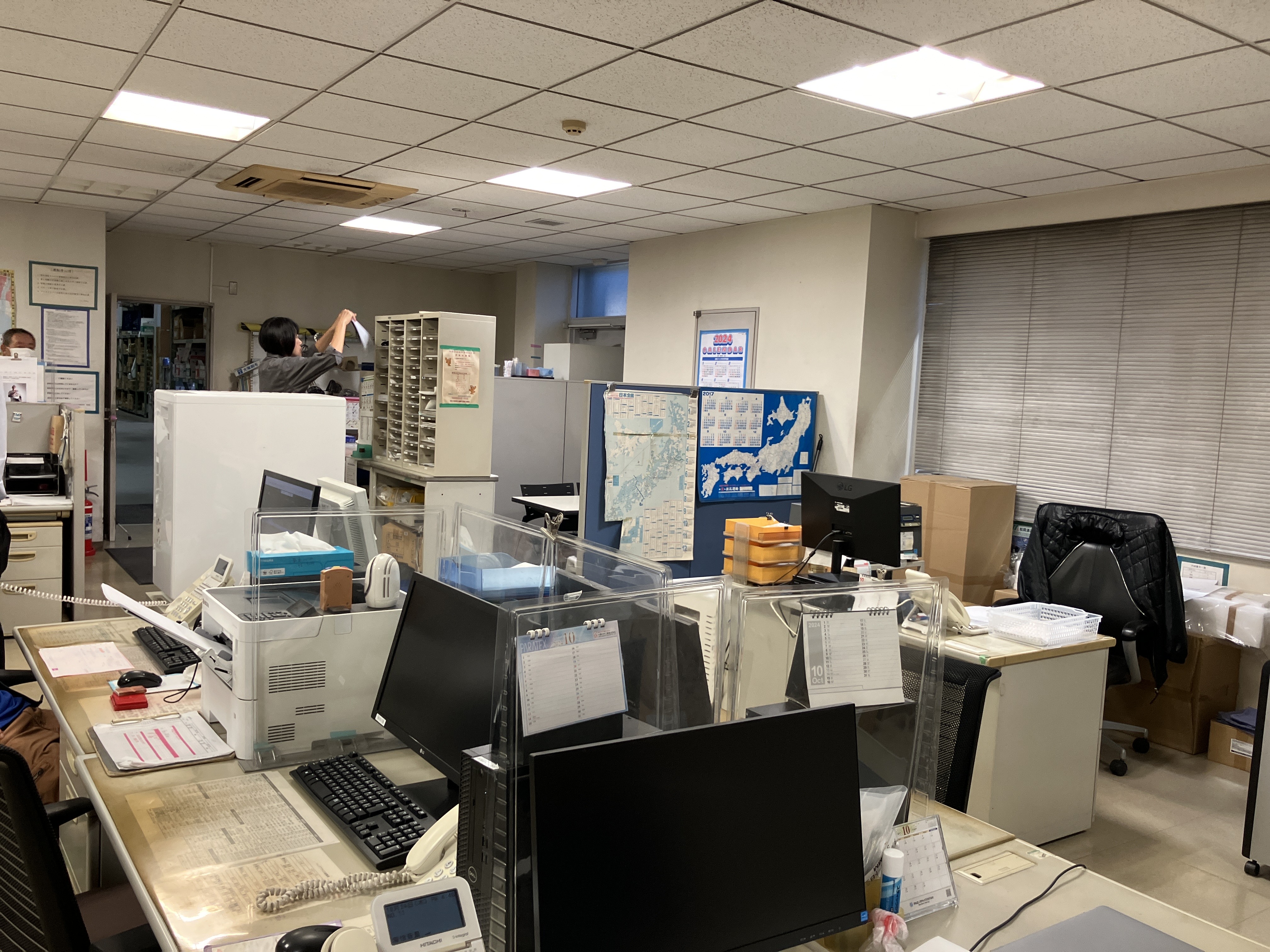 東京物流センター事務所写真