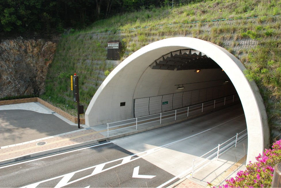 トンネルの写真